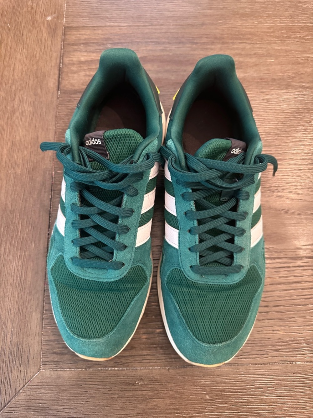 adidas Men’s Dark Green & White Retro Sneakers